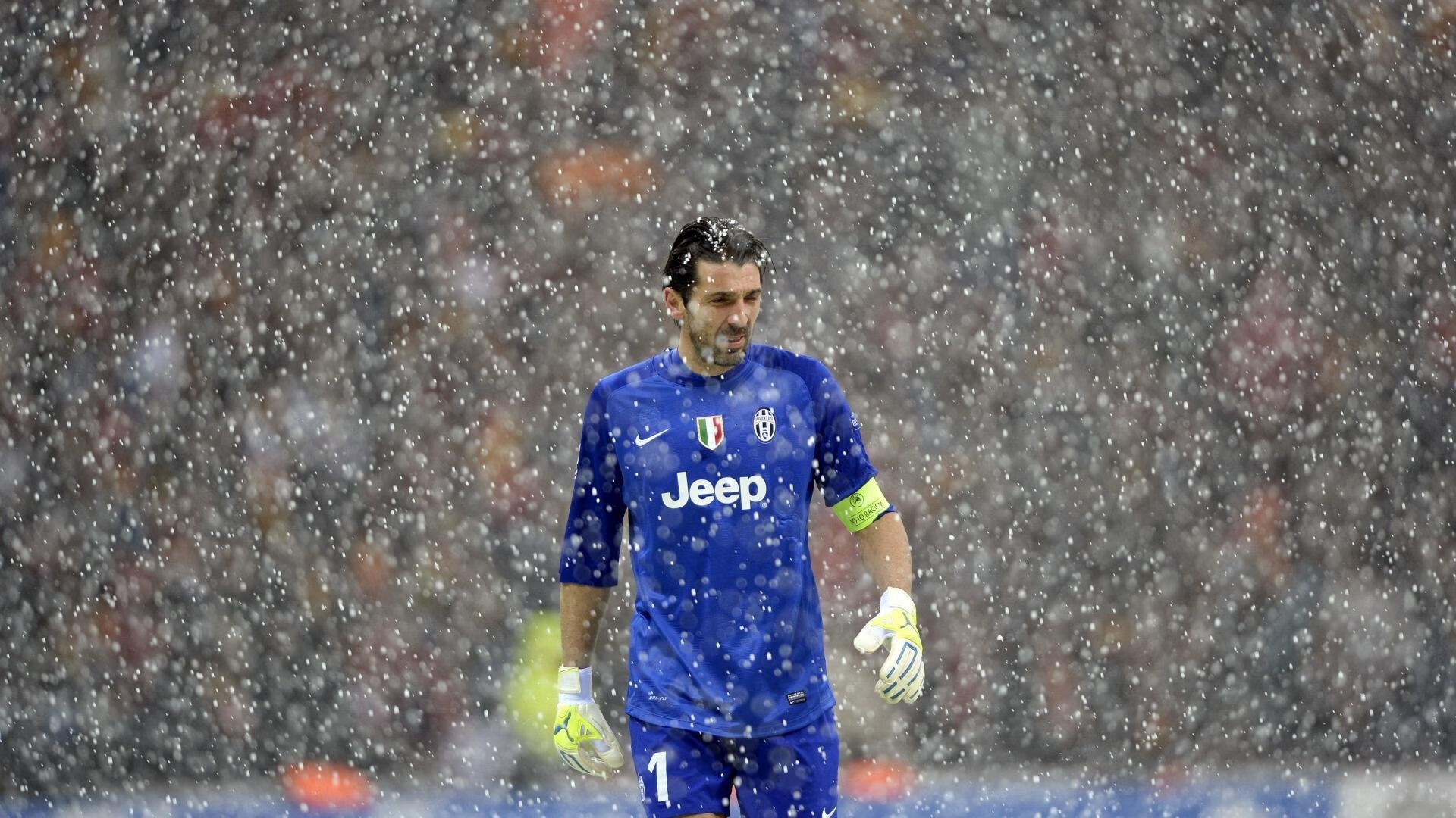 姆巴佩梅开二度助巴黎圣日耳曼逆转晋级 欧冠赛场再显巨星本色