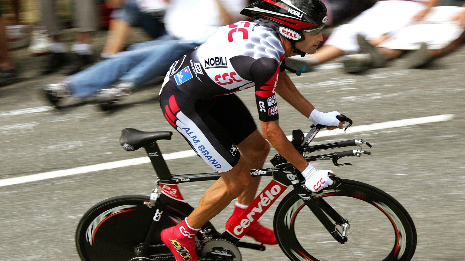 冰雪运动热潮席卷全国，全民参与助力体育强国梦